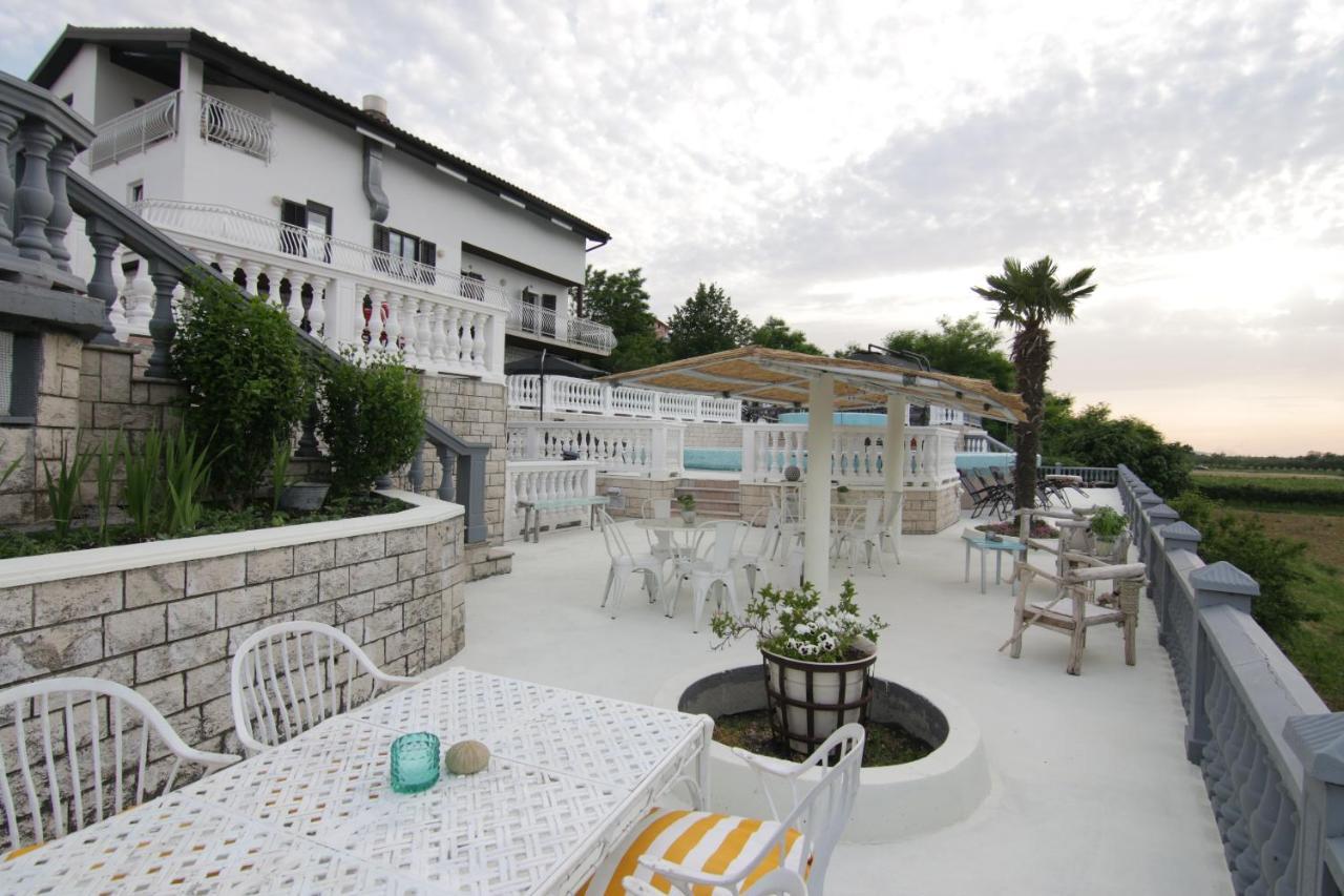 Guesthouse Sole Secovlje Bagian luar foto